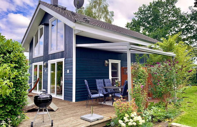 Holiday Home Seeblick With Sauna on Lake Dummer, Dummer - Foto 1