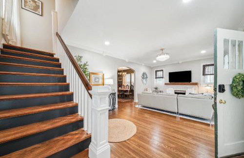 Hottub, Pool Table, Basketball, Firepit, Sleeps 8 - Photo 19