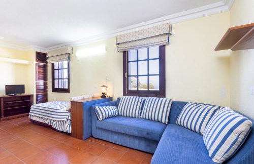 Home2Book Villa with Private Pool BBQ Sea Views - Foto 45