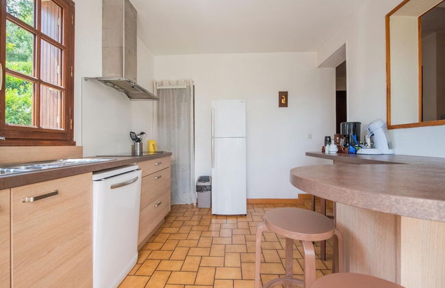 Inviting Holiday Home in Miremont With Garden - Foto 10