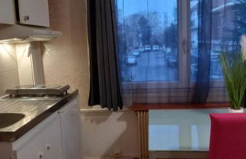 REF 01 studio BAGNEUX 5 minutes à pied métro BARBARA ligne 4 - Foto 9