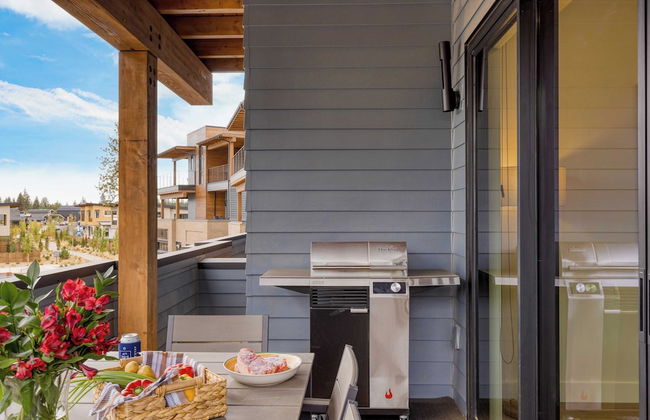 Sleeps 40! 8 Modern Units/20 Bdrs w/ Deck+hot Tub, 10mins to Downtown & Old Bend - Photo 34