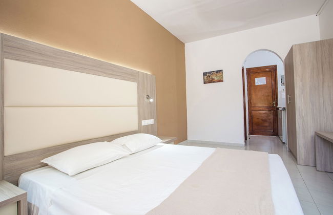 Maroula Studios - Photo 3