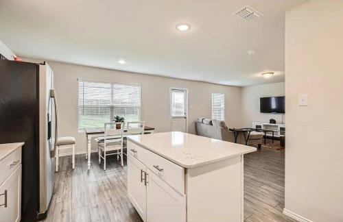 Modern Retreat with Private Office - Foto 4