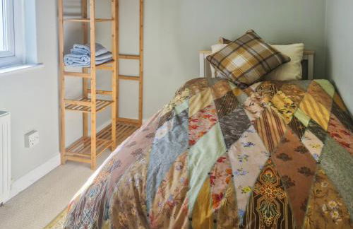 Hysryb Cottage - Photo 13