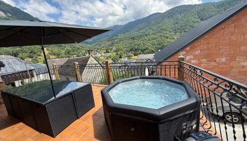 Gite boutx avec Jacuzzi 12 personnes 5 LITS DOUBLES ET 1 CANAPE LIT - Foto 3