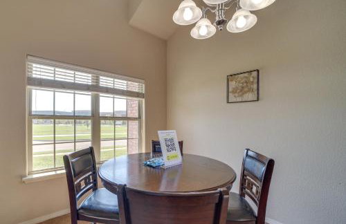 Central Bentonville Home with Fenced Yard! - Foto 11