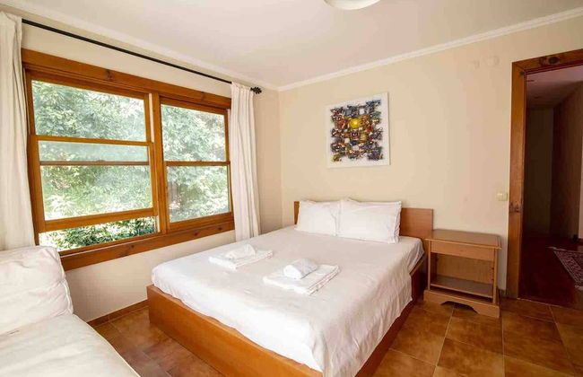 Very Special Villa, 6 and 3 Great For Family Reunions - Photo 3