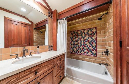 Chambers Lakeside Escape w Lake Views & HOA Access! - Foto 24