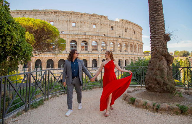 Private Photoshoot outside of the Colosseum - Foto 3