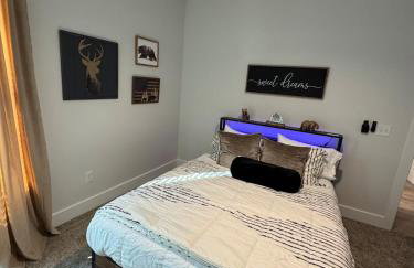 Modern Luxury Getaway Hot Tub NEW Gameroom - Foto 55