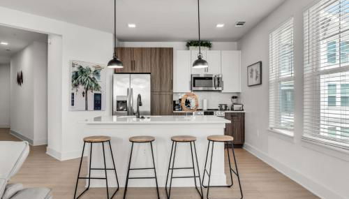 Sunny 2-Bed Oasis Pool and Gym in Apollo Beach - Foto 5