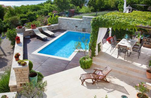 Luxury villa with a swimming pool Trget, Rasa - 7247 - Foto 9