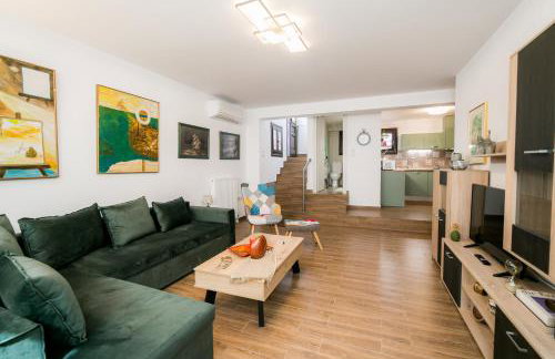 Mermaid Beachfront Villa - Photo 51