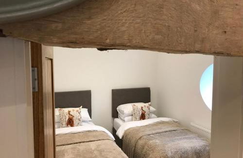 THE HAYLOFT CHESHIRE - Photo 32