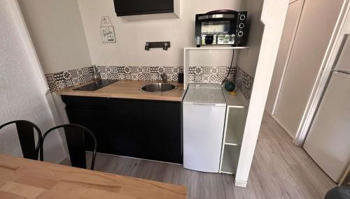 Studio refait à neuf pour 4 pers. à Port Camargue - FR-1-731-121 - Photo 2