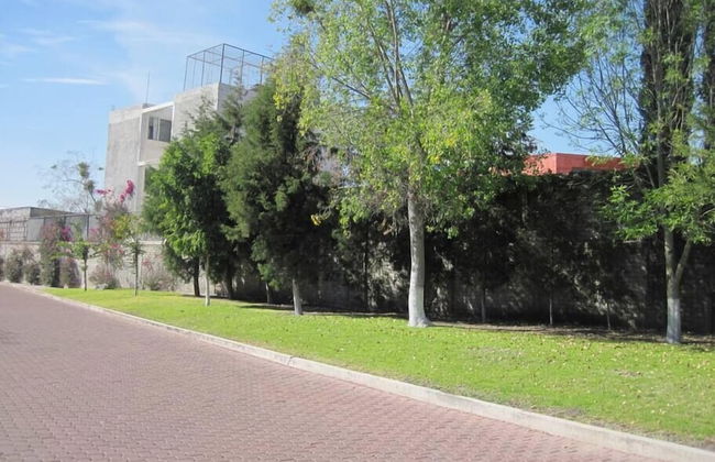 Tranqulidad y Seguridad en Avenida Principal - Foto 17