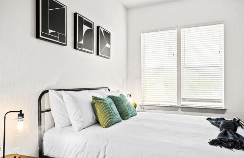 Luxurious New Unit 1Bd1Ba Pool, Golf Sim - Foto 21