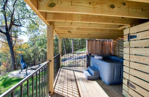 Gorgeous Cabin Great for Groups or Families with Jacuzzi, Fire Pit and Views in Alabama - Foto 8