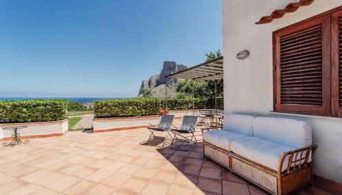 Pool & Panoramic Villa - 9 mins city center - Foto 2