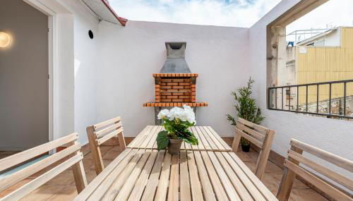 Atico duplex con Barbacoa y Terraza en Barri Port Maritim - Foto 2