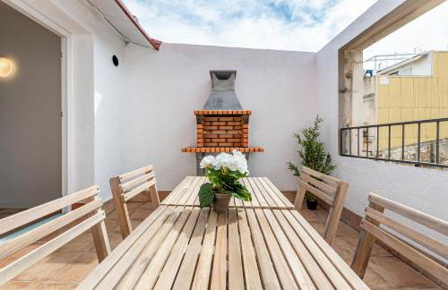 Atico duplex con Barbacoa y Terraza en Barri Port Maritim - Foto 2