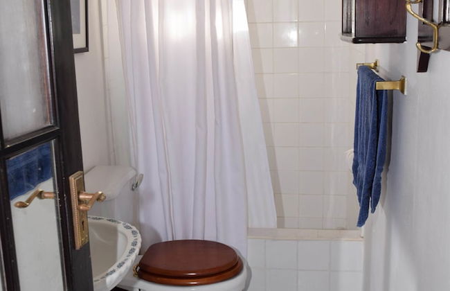 Barbados Chi Guest House - Photo 54