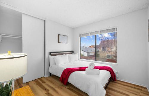 Mira Mesa Family Retreat 4BR with Balcony and Firepit - Photo 14