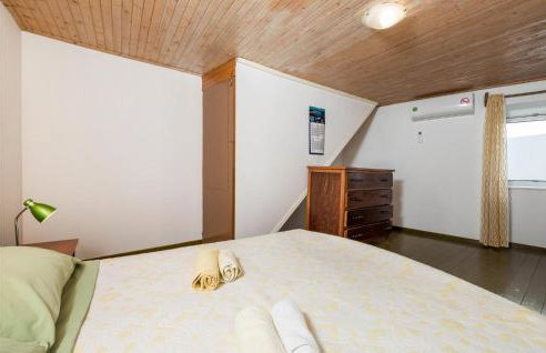 Amazing Home In Susak With Kitchen - Foto 18