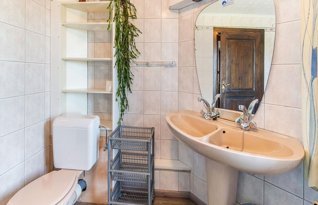 Pretty House in the Ardennes With Swimming Pool & Games Room - Photo 23