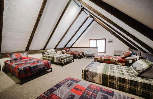 13 Beds, 17 Guests with Hot tub only 15Mins to Sunday River - Foto 14