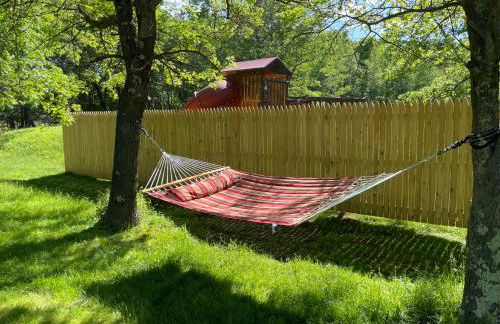 Spacious Pocono Home with Hot Tub and Fire Pit - Foto 52