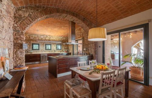 Mas Vives, exclusiva masía del siglo XV - Foto 18