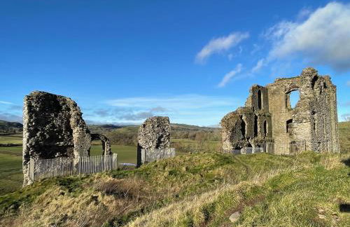 Beech Cottage with Clun Castle View - Foto 9