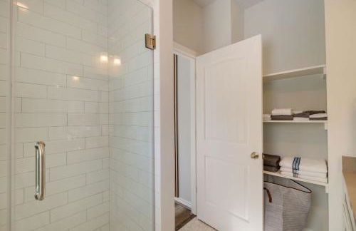 South Houston Townhome with Patio & Gas Grill - Foto 29