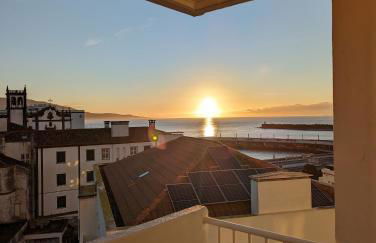 Waterfront 1 Bedroom suite 3 adults PDL - Photo 1