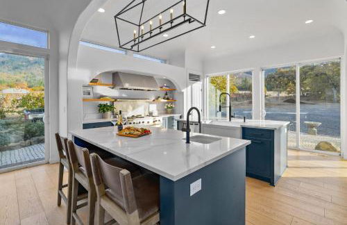 Starry Oak Vineyard Retreat w Hot Tub - Foto 31