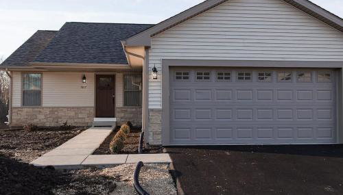 New 2 Bed with Office in Loves Park - Foto 2