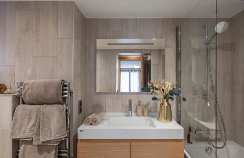 Chalet de luxe avec jacuzzi et parking à Courchevel pour 10 pers. - FR-1-563-141 - Foto 7