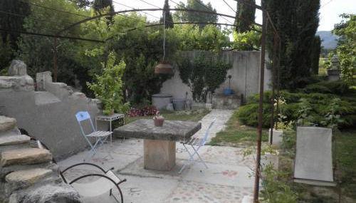 Charming Cottage in Oppède amidst Vineyards - Foto 4, Garden