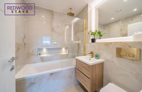 Brand New Premium Serviced Apartments, Free Parking, High-Speed WiFi By Redwood Stays - Foto 64