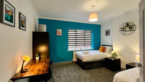 Bramhall House - Great for Contractors or Family Holidays - Photo 5