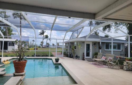 Manatee River Bungalow - Foto 16