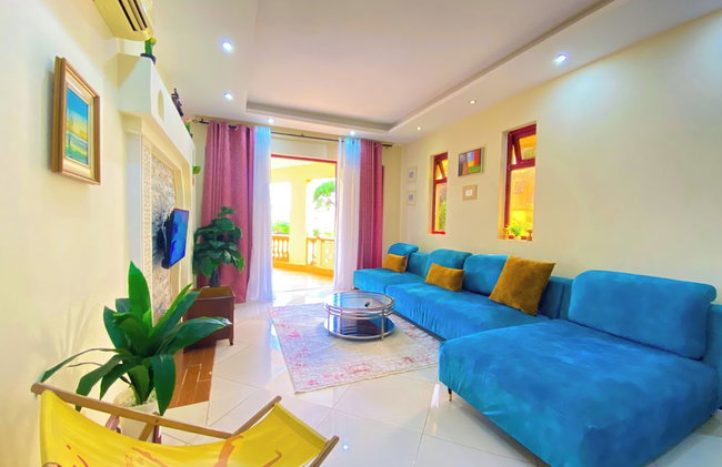 Epic Beachfront suites - Photo 8