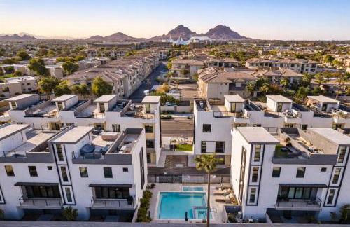 Scottsdale 3BR with Private XL Rooftop, 2Car Garage, Heated Pool & Hot Tub, EV L2, 12min to Airport - Foto 20