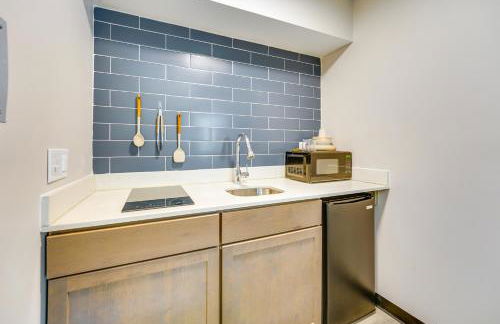 WFH-Friendly Studio Near Lighthouse Beach! - Foto 9