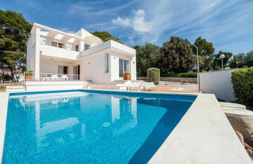 Villa con piscina en Cala Galdana - Foto 1