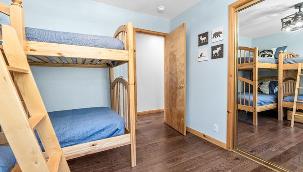 The Grizzlies Den - Foto 5, Habitación