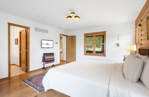 Secluded-Pvt Hot Tub-Free Daily Tickets-Walk to Table Rock Lake - Foto 19