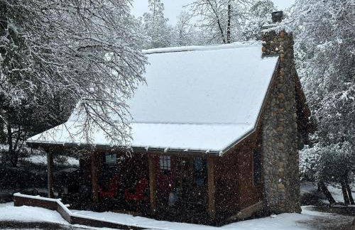 Apple Valley Cabin - Photo 17